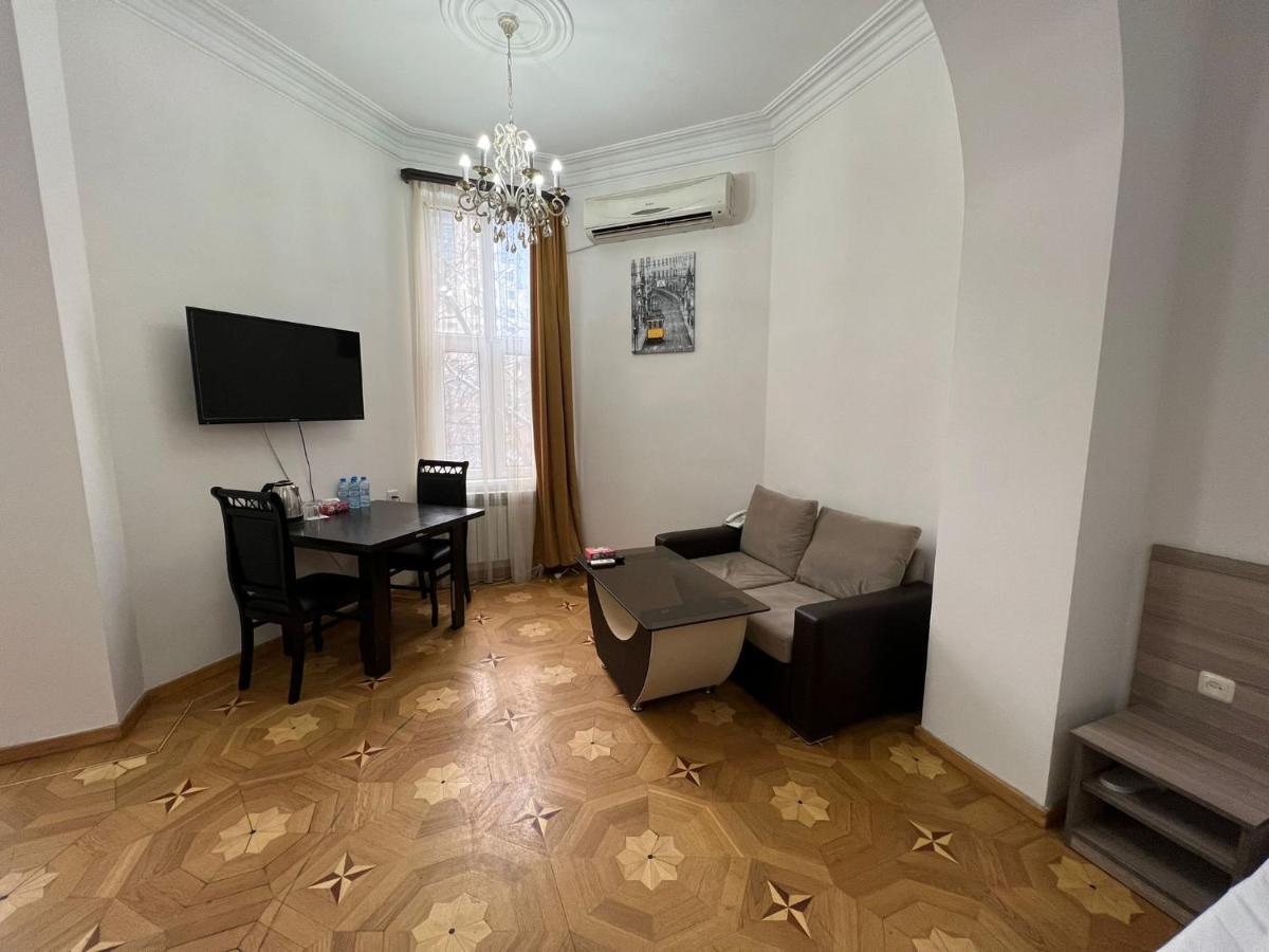 Olive Hotel Jereván Kültér fotó